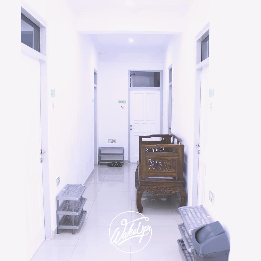 Wakeup Homestay Jogjakarta Buitenkant foto