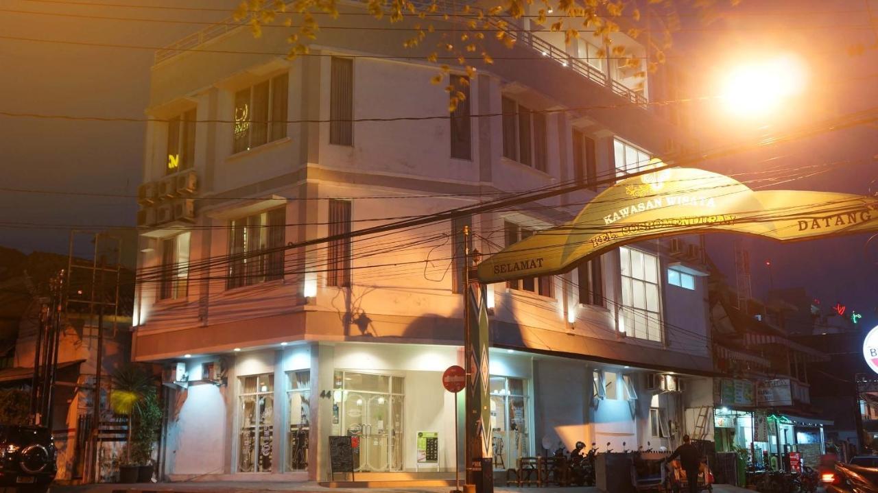 Wakeup Homestay Jogjakarta Buitenkant foto